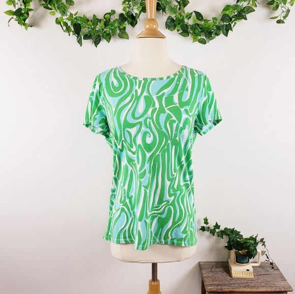 Lilly Pulitzer Tops - Lilly Pulitzer Green T Shirt Large
